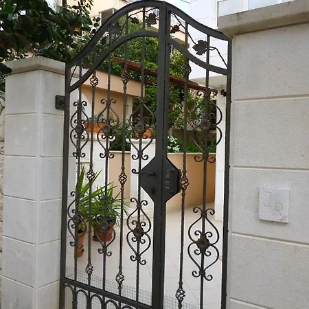 Jani Apartman Hvar Town